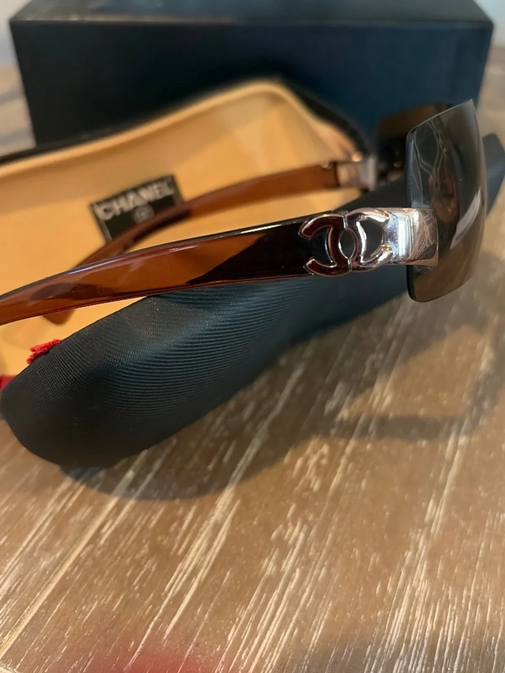 CHANEL sunglasses